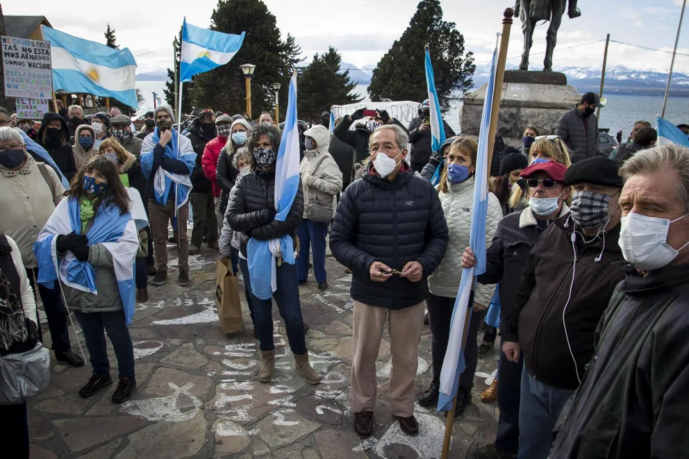 Weretilneck sobre Mascardi: "El Estado te reconoce más por violar la Constitución y las leyes que por cumplirlas"