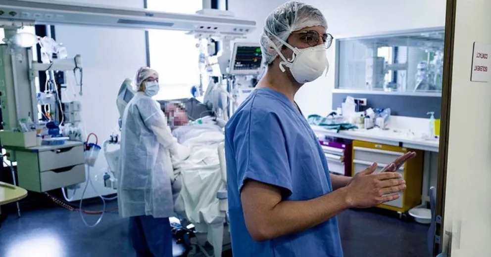 Otras 104 personas murieron y 7.187 fueron diagnosticadas en el país