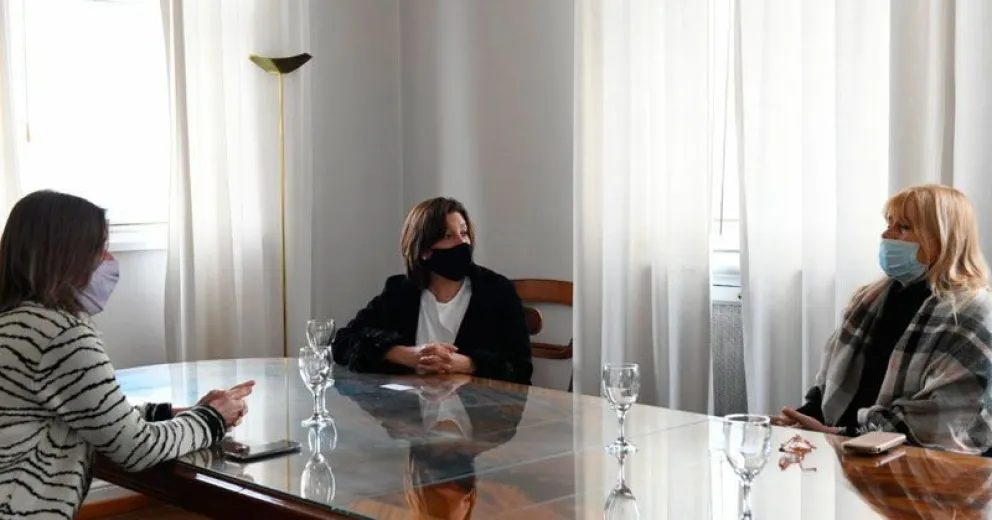 Nación logró un contacto con la comunidad de Mascardi y Carreras apostará al diálogo