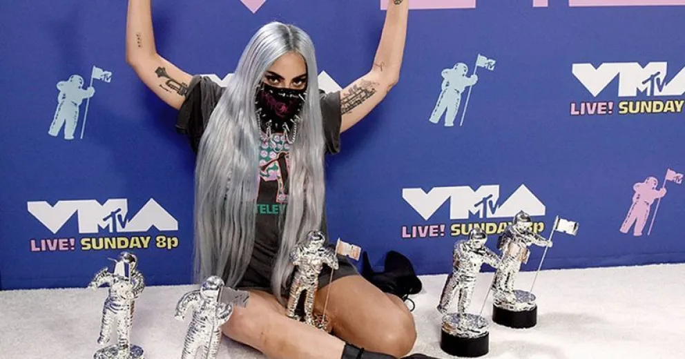 Lady Gaga fue la gran ganadora en los premios MTV con cinco estatuillas