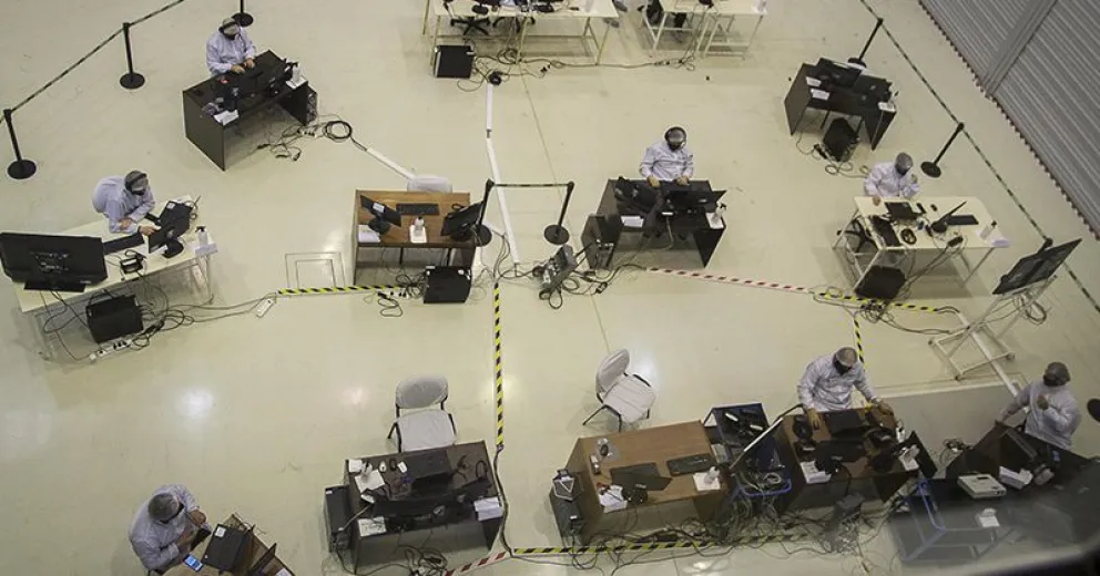 INVAP cumple 44 años y apuesta a los proyectos de los jóvenes