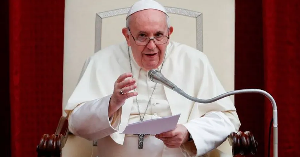 El Papa volvió a las audiencias generales sin barbijo y ante 500 fieles