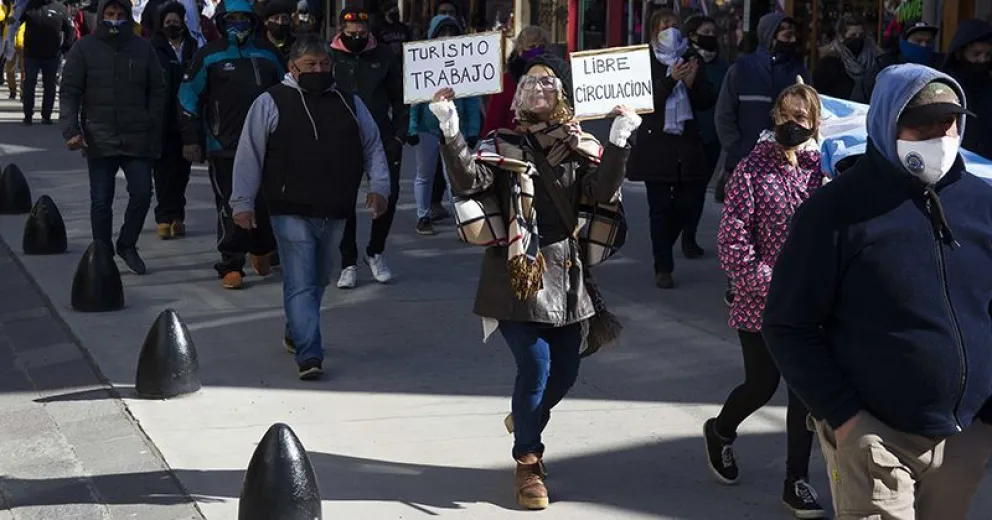 Masiva movilización de los sectores turísticos y un pedido: “queremos reapertura de la actividad”