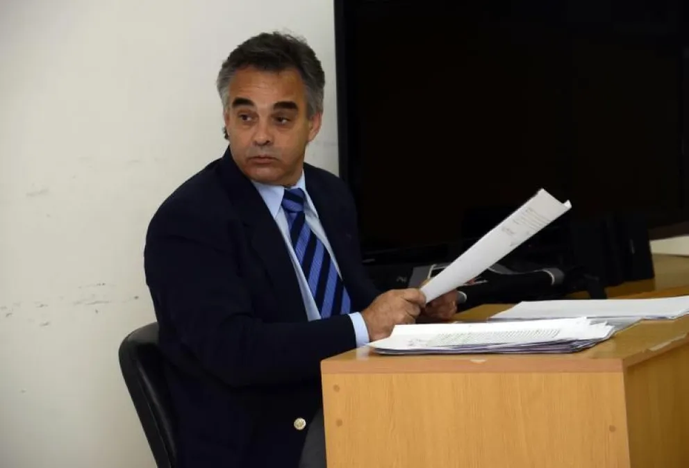 Doscientos pesos de multa y un año y medio de prisión por llevar 230 gramos de marihuana