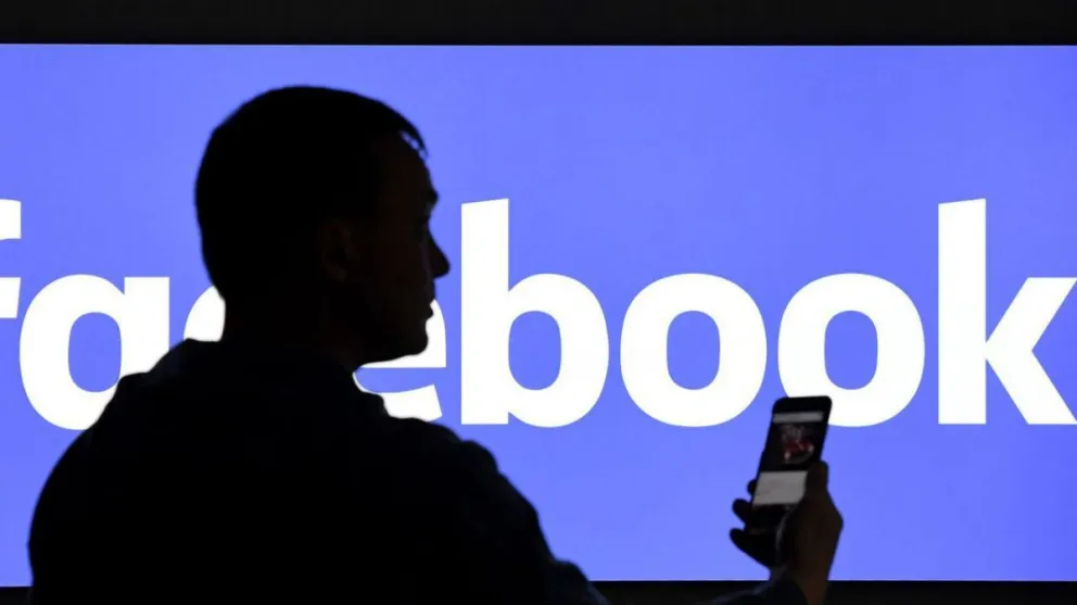 Facebook contra las noticias antiguas, crece la tijera del censor