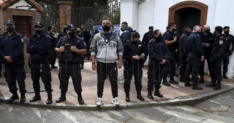 Firme repudio desde los ámbitos políticos y gremiales a la protesta policial en Olivos