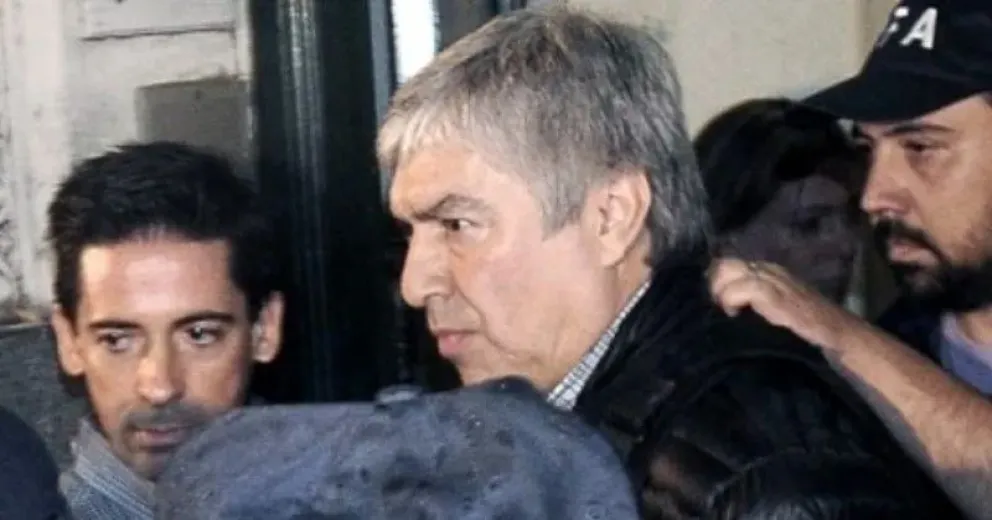 Lázaro Báez ya está cumpliendo "prisión domiciliaria"