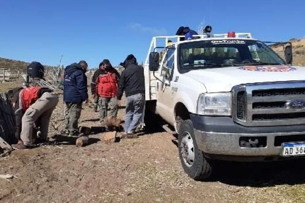 Tras las consecuencias de las nevadas, Protección Civil sigue asistiendo a familias rionegrinas