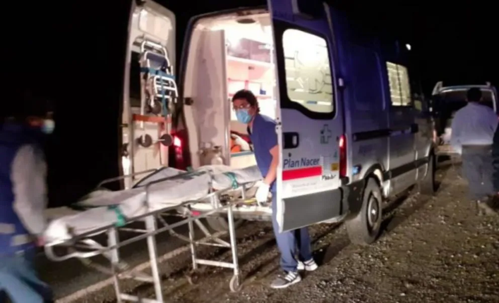 Rescataron a un poblador que cayó al río y permaneció horas bajo el agua helada