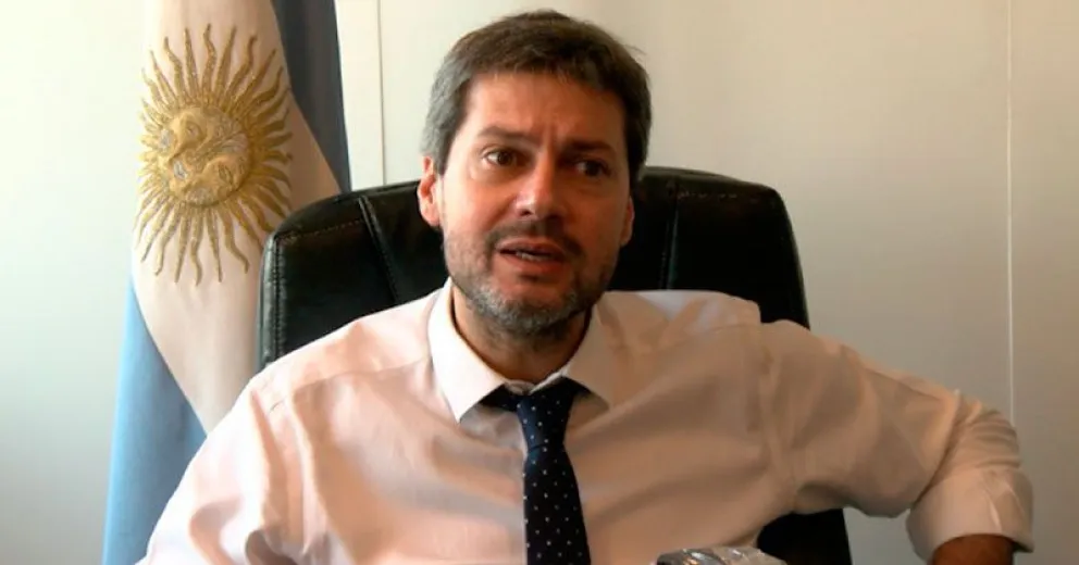 Lammens: “Estamos trabajando para que haya temporada de verano en el país”