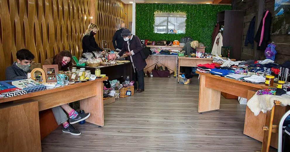 Guías de Turismo debieron formar una feria para poder sobrevivir a la pandemia