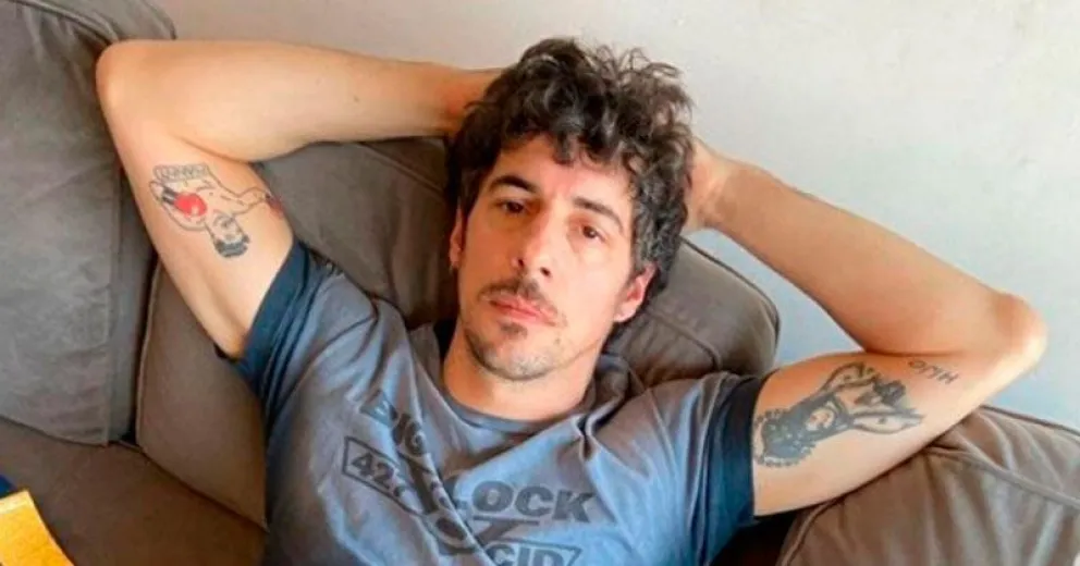 Lamothe confesó que su celular "explota" de fotos y videos hot