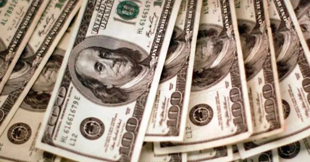 Gastos en dólares con tarjeta se incluirán en el tope de US$ 200 mensuales