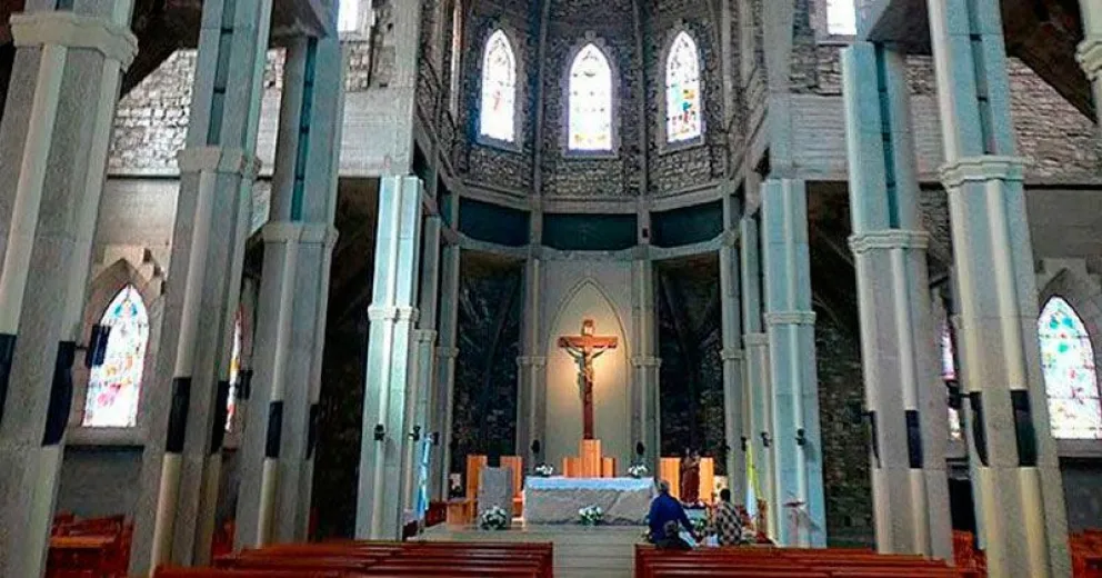 Proponen a las iglesias con más espacio para la vuelta de las misas