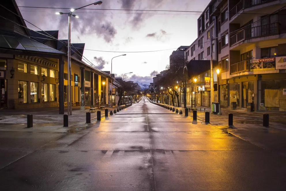 Pondrán luminaria LED en 25 de Mayo, Brown y desde el Monolito hasta el kilómetro 8