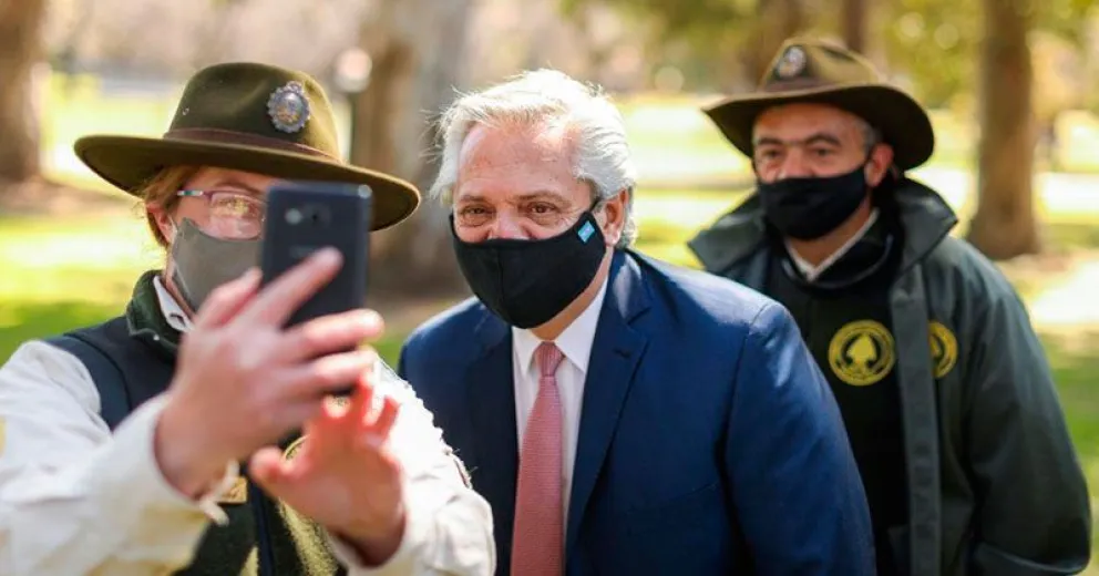 Fernández anticipó el impulso de una Ley de Educación Ambiental y la jura al medio ambiente