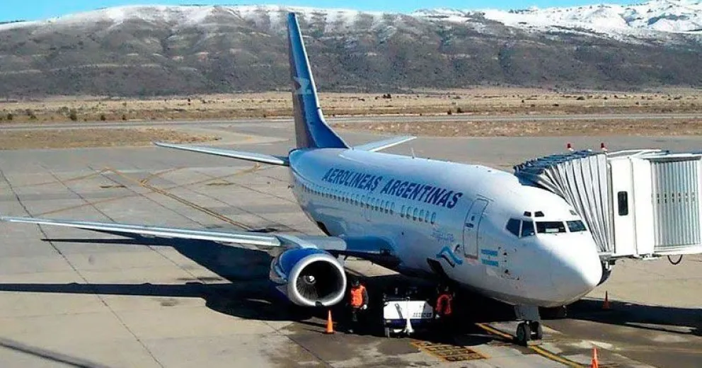 Postergan hasta el 12 de octubre el regreso de los vuelos comerciales