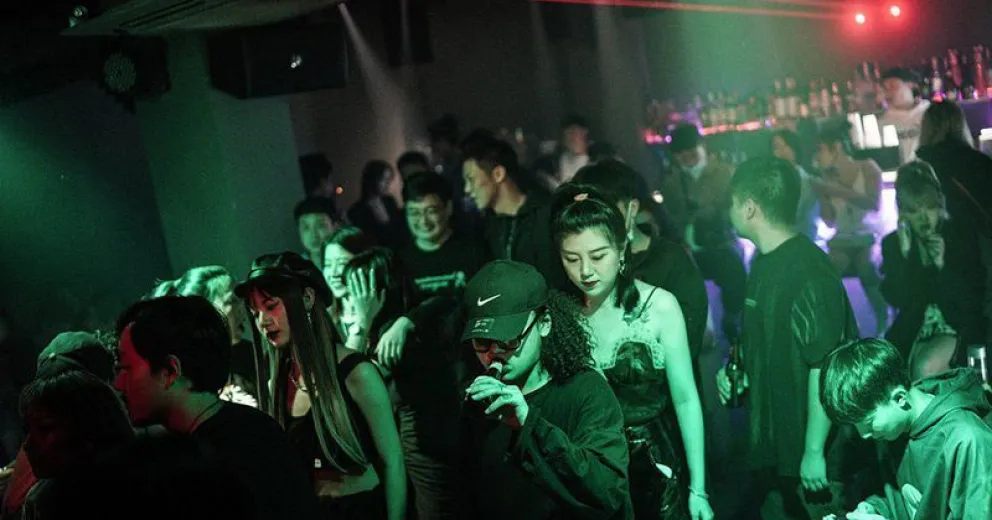 En Wuhan, la ciudad china donde se originó el virus, ya están de fiesta