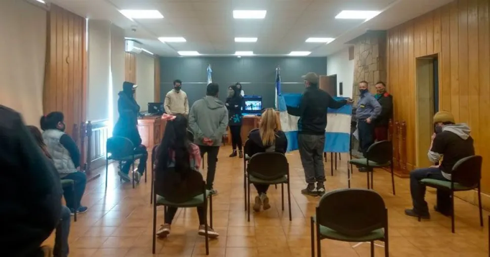 Otorgaron diez días para desalojar predios municipales usurpados