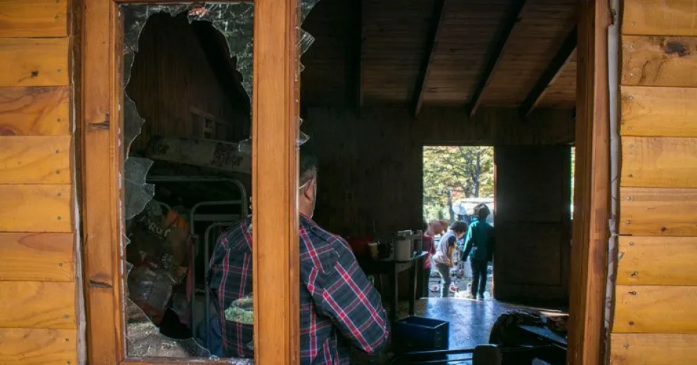 Denuncian que la comunidad Buenuleo sigue ingresando materiales al asentamiento de El Pilar