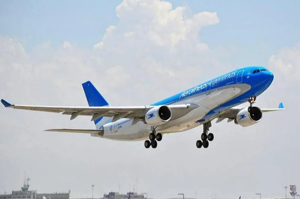 Se vuelve a volar en octubre: Aerolíneas confirmó más de 65 vuelos internacionales y regionales