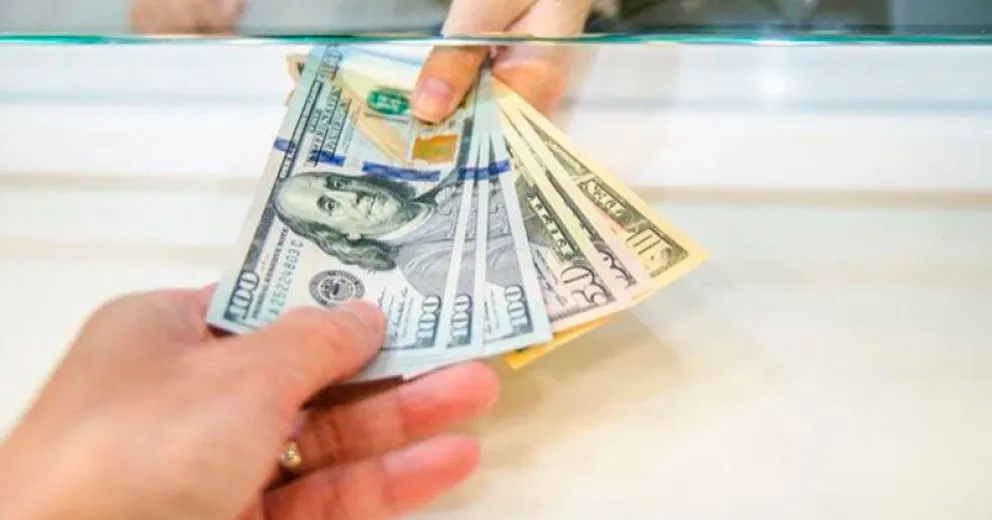 En agosto unas 4 millones de personas compraron 768 millones de dólares