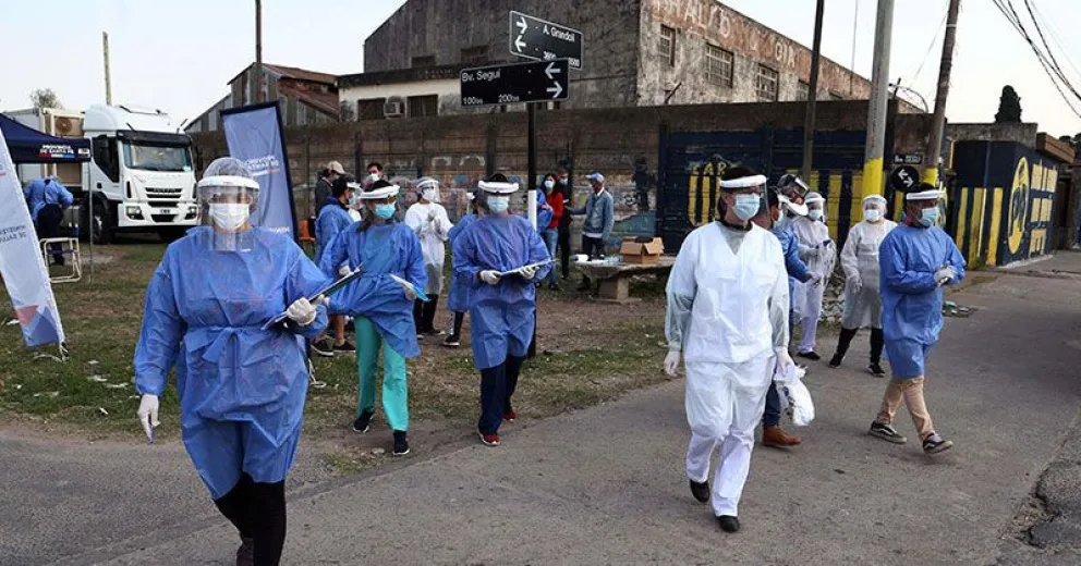 En Rosario los casos de COVID-19 ocupan el 97% de las camas y crece la preocupación