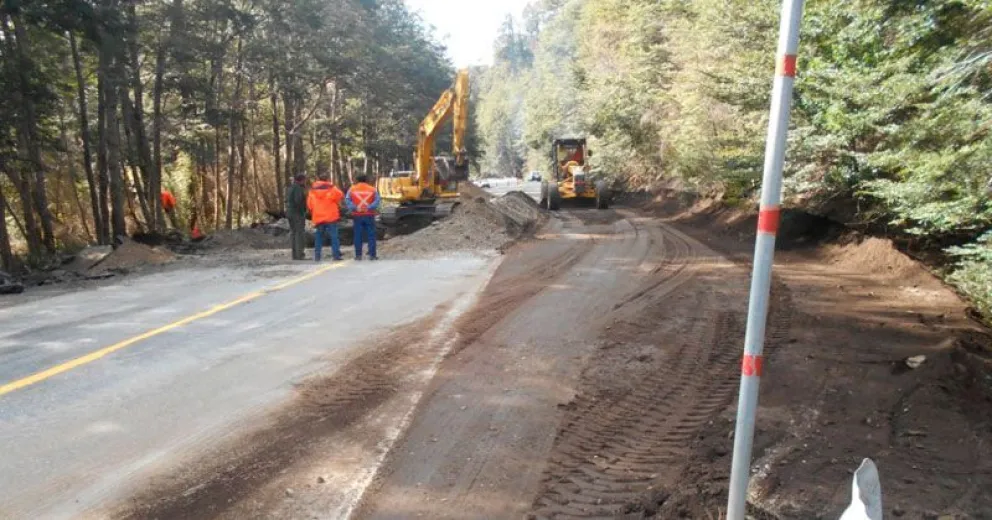 Habilitan la ruta 231 pero siguen trabajando en la reparación del bache