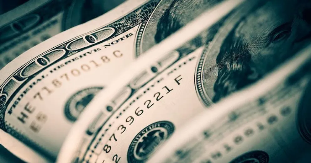 Desde este lunes los bancos vuelven a vender dólares por homebanking