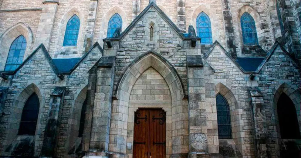 Volverían las ceremonias religiosas: se analiza la capacidad que tiene cada templo