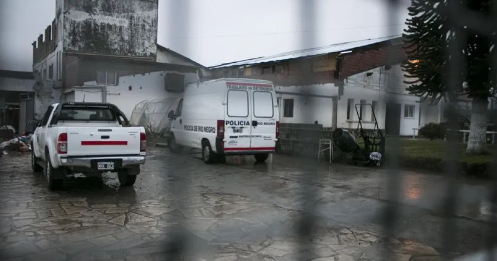 Violó la prisión domiciliaria y cuando fue recapturado agredió a la Policía