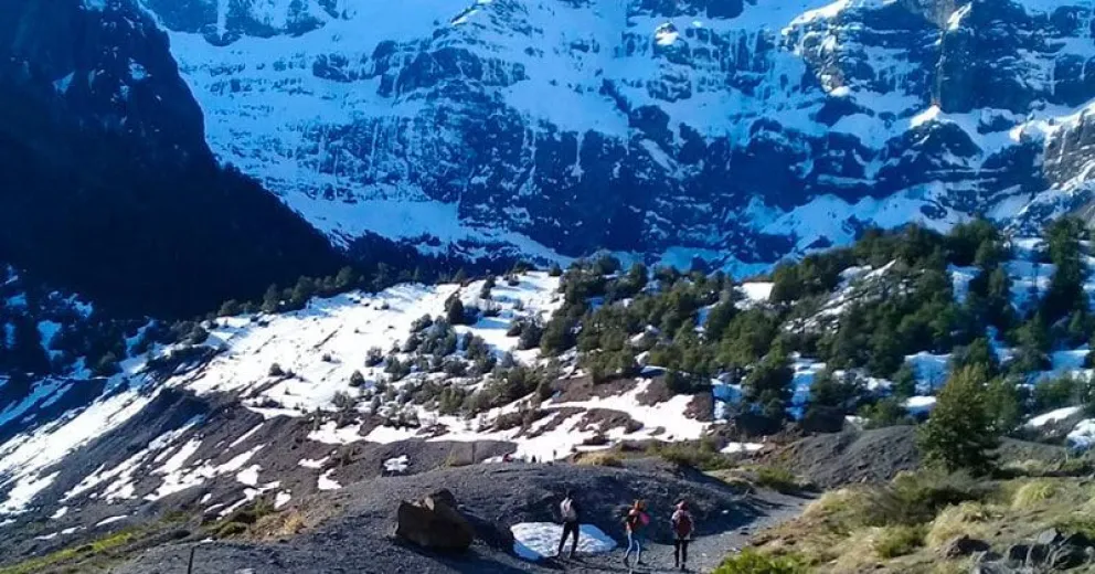 Cerca de 1500 personas visitaron Tronador y Cascada Los Alerces este fin de semana