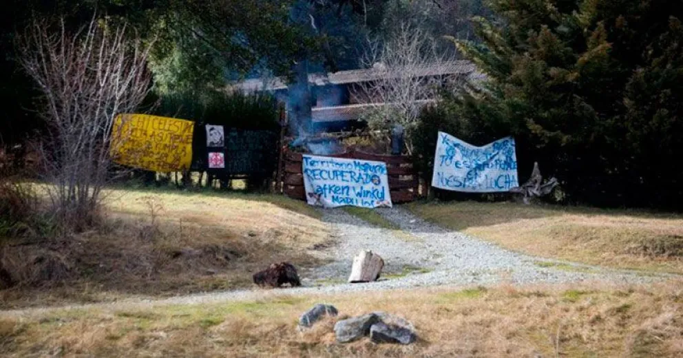 “Acá no hay territorios recuperados, sino propiedades privadas y parques nacionales”