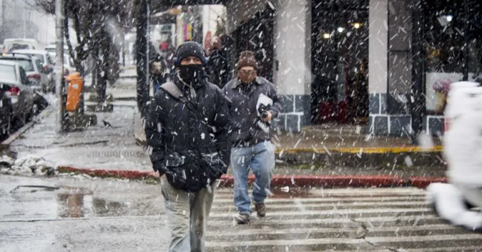 ¿Nieve en primavera? Se vienen días de mucho frío en Bariloche