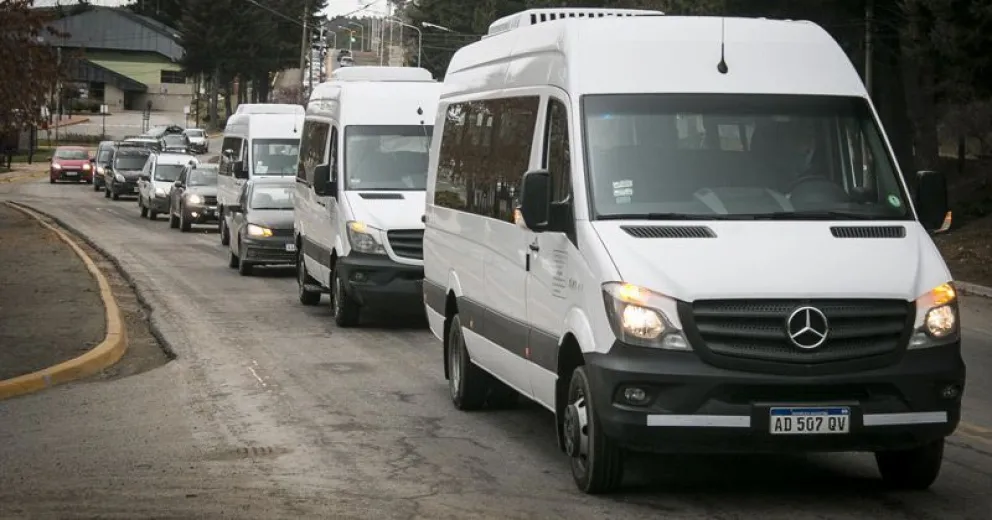 Transportistas de Bariloche reclaman subsidios y la eximición del pago de patentes