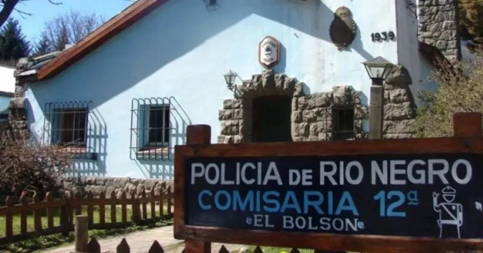 El Bolsón: asesinaron a un hombre de una puñalada por la espalda
