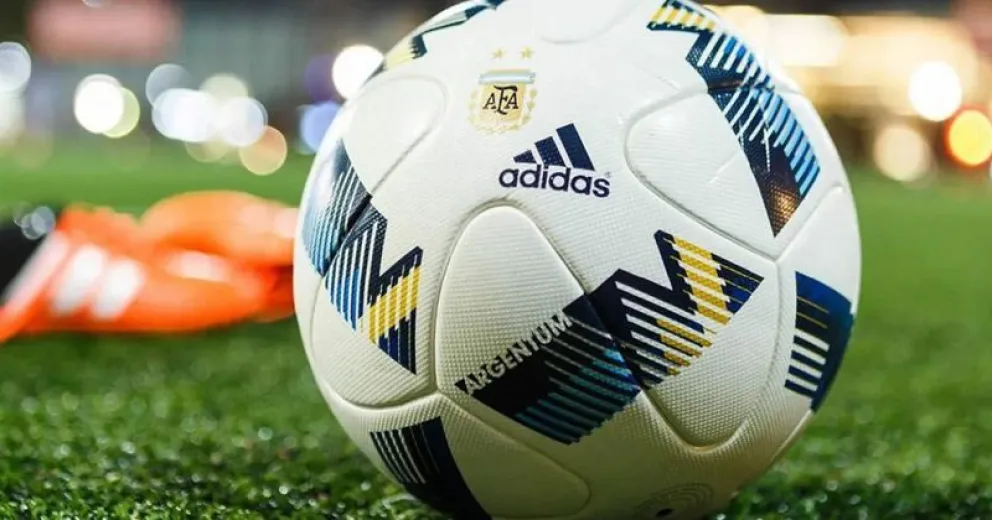 El fútbol de Primera vuelve el 23