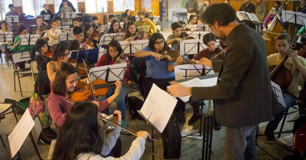Si tenés un celular que no utilices lo podés donar a la Orquesta del Bicentenario