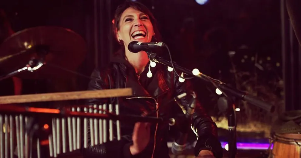 Maia Bogner aviva el fuego en La Cueva