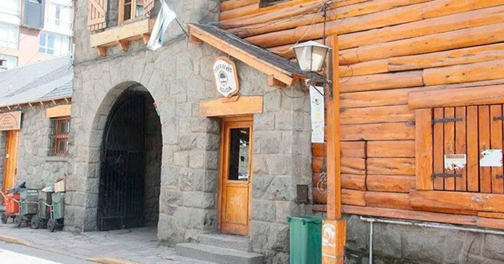 Tenía pedido de captura y fue detenido mientras hacía compras en un supermercado