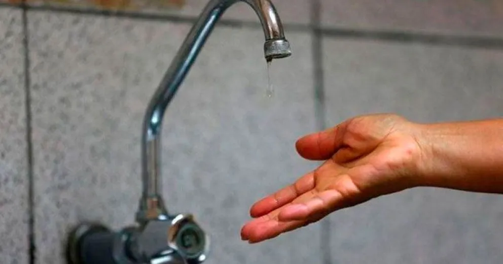 Informan que por el corte total de energía del domingo tampoco habrá agua