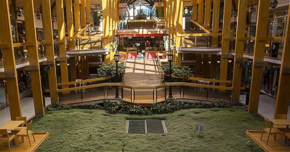 Solo 100 comercios aportan a la recaudación comunal y están sin trabajar