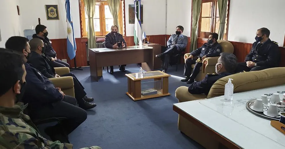 Jefes policiales se reunieron para planificar la seguridad en Bariloche