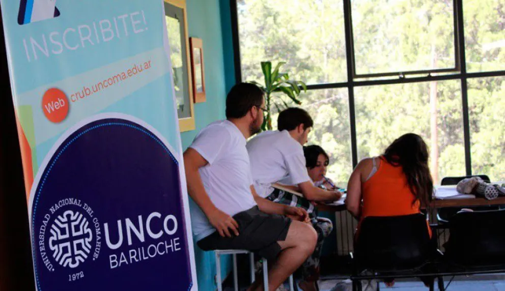 Hoy la Universidad del Comahue presenta online su oferta académica en Bariloche