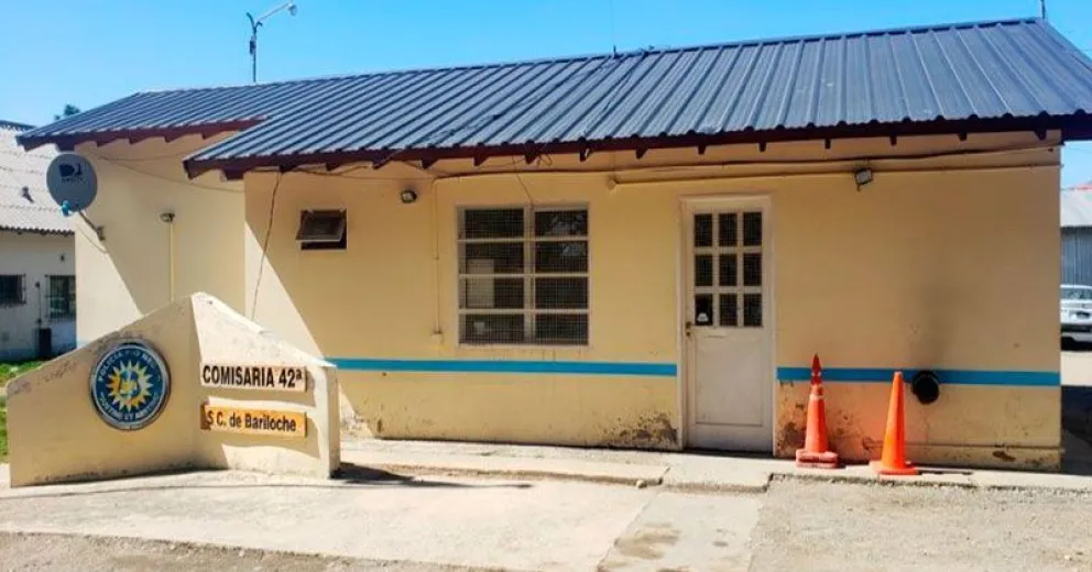 Policías salvaron la vida de un bebé que llegó sin respirar a una comisaría