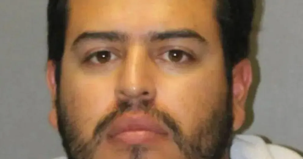 Condenado por dejar su semen en los objetos de su compañera