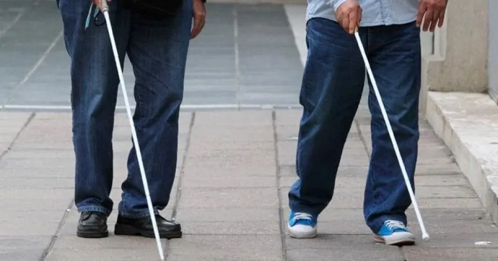 Las veredas de Bariloche, un problema para las personas con discapacidad