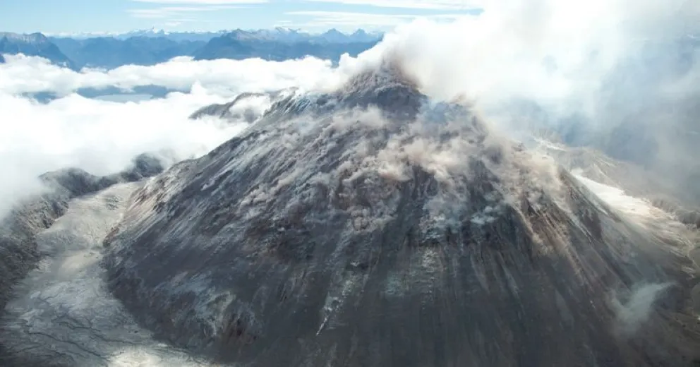 Alerta por un volcán chileno: ¿podría hacer erupción?