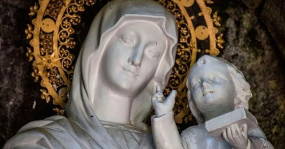 Cambio de hábitos: este año, la Virgen es quien peregrina
