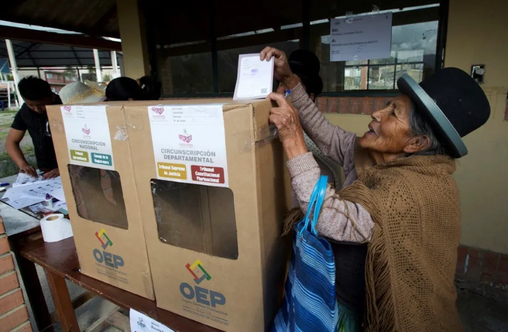 Bolivianos y bolivianas a las urnas: hoy eligen presidente